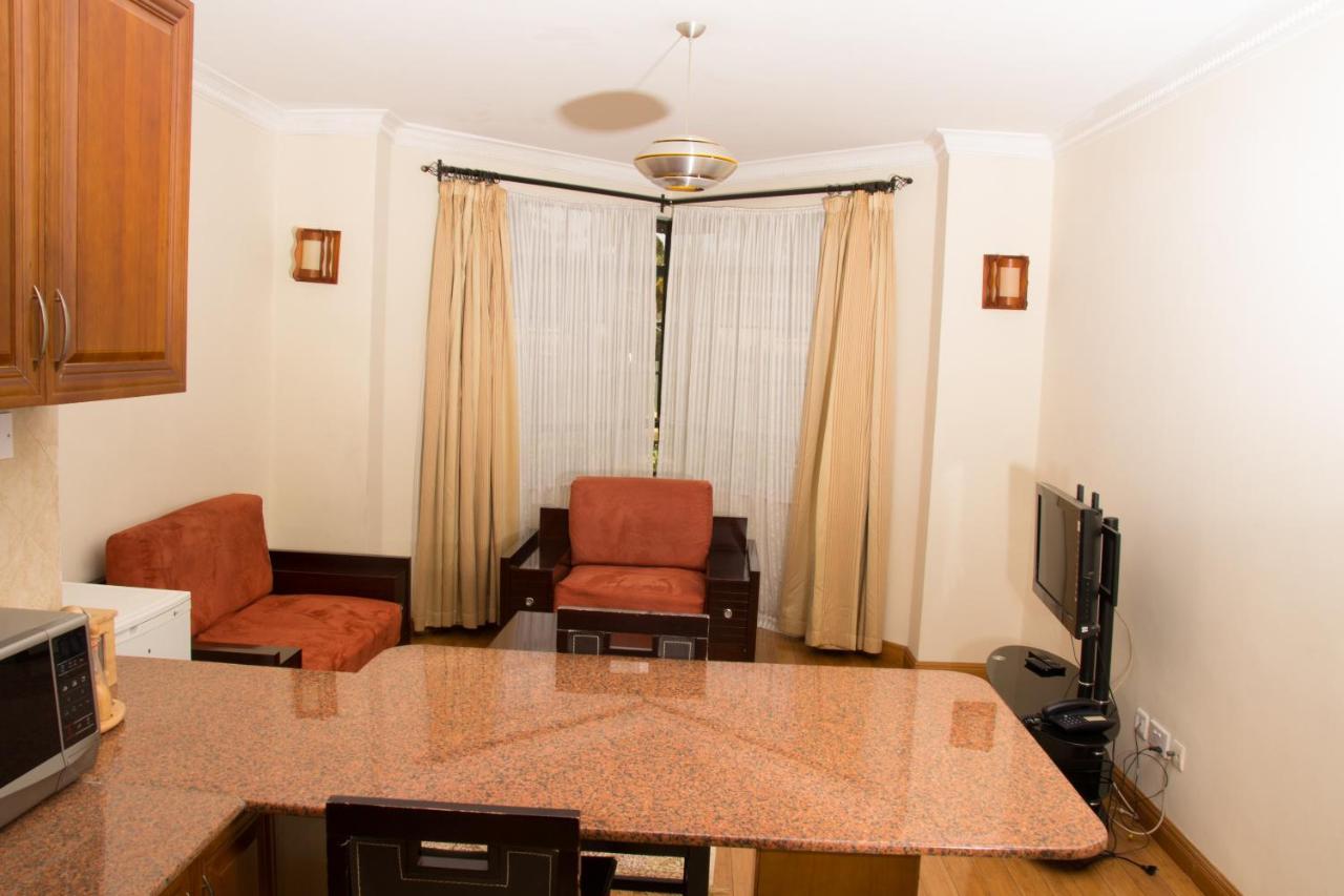 Natural Oak Apartments Nairobi Esterno foto