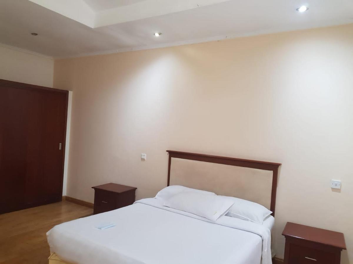 Natural Oak Apartments Nairobi Esterno foto