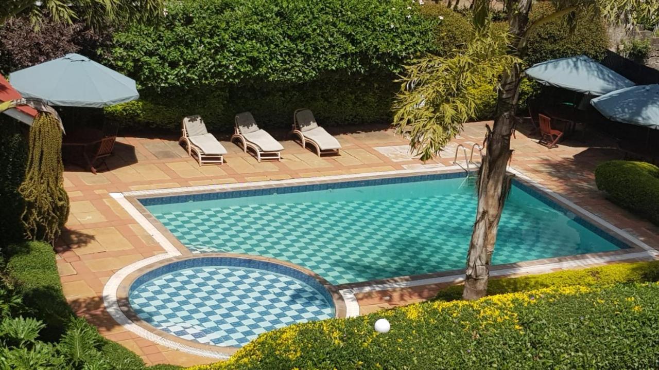 Natural Oak Apartments Nairobi Esterno foto