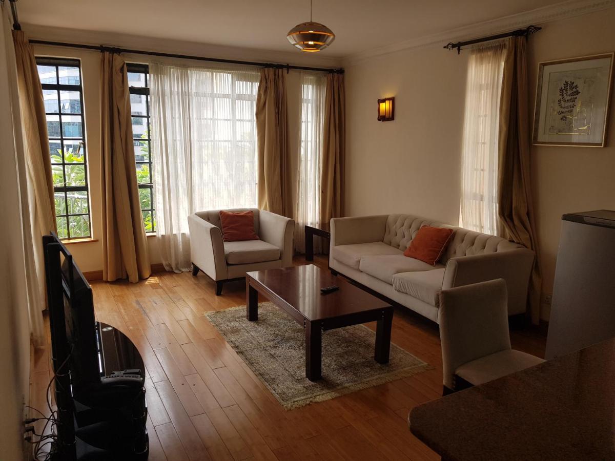 Natural Oak Apartments Nairobi Esterno foto