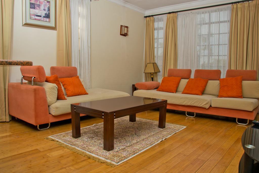 Natural Oak Apartments Nairobi Esterno foto