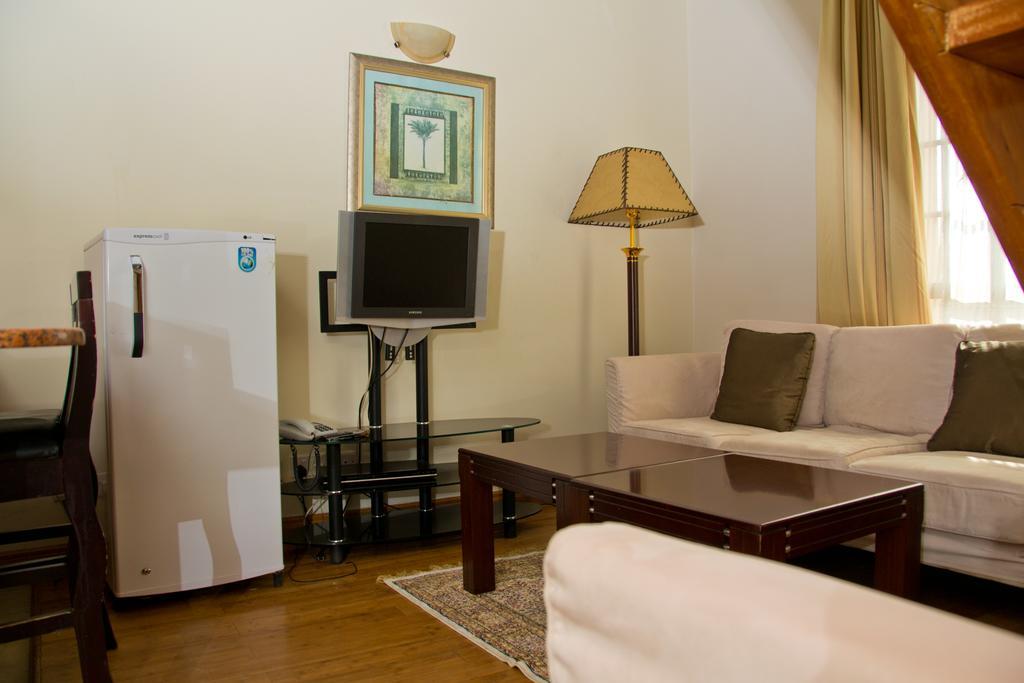 Natural Oak Apartments Nairobi Esterno foto